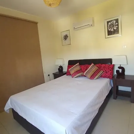 Apartamento Gardens A102 *