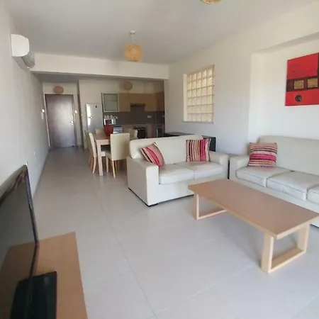 Apartamento Gardens A102 *