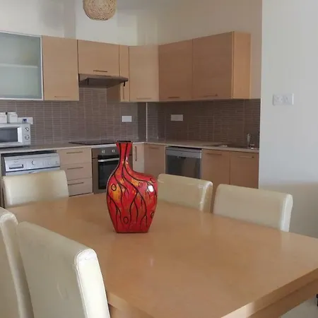 Apartamento Gardens A102 *