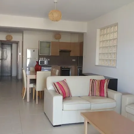 Apartamento Gardens A102 *